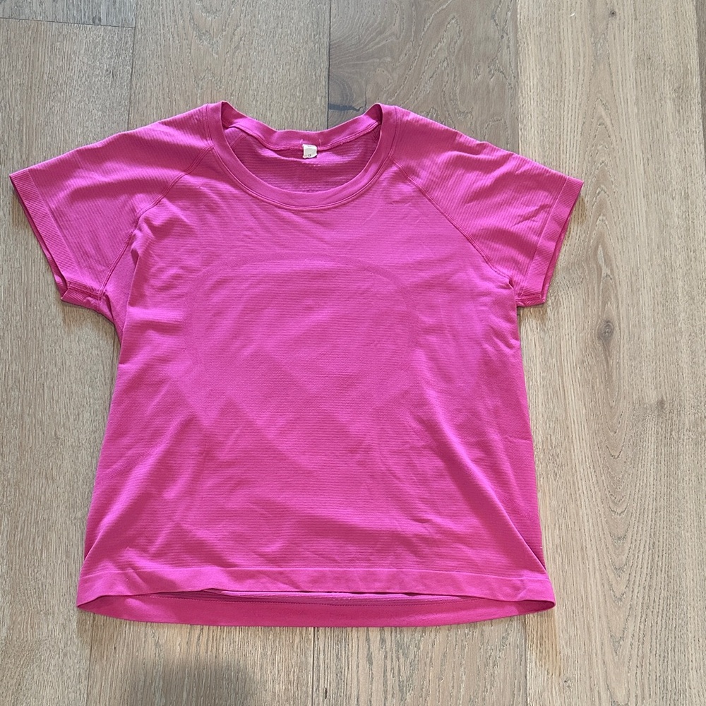 Lululemon Sonic Pink Swiftly Tech T-shirt
